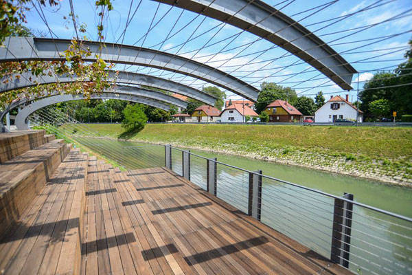 卢布尔雅尼察河河岸城市滨水再生项目丨斯洛文尼亚丨BB Arhitekti-9