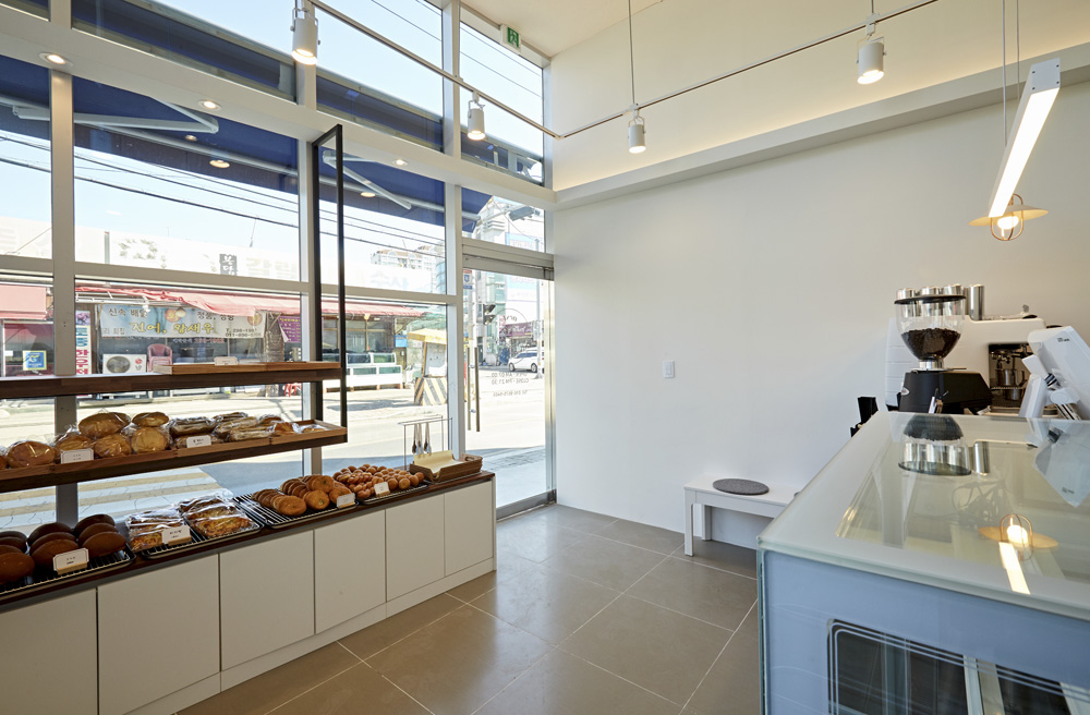 现代简约风格的 12 层新建筑室内设计-8