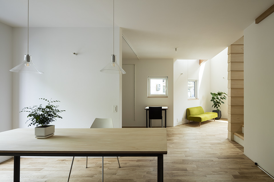 嗨,H 号房屋
说明:由于House HI含义不太清晰,HI可能是房屋编号之类的,如果HI有特殊含义请提供更多背景信息这里按照常规推测HI可能代表编号并给出一种翻译 丨日本大阪丨大阪【HAMADA DESIGN】-32