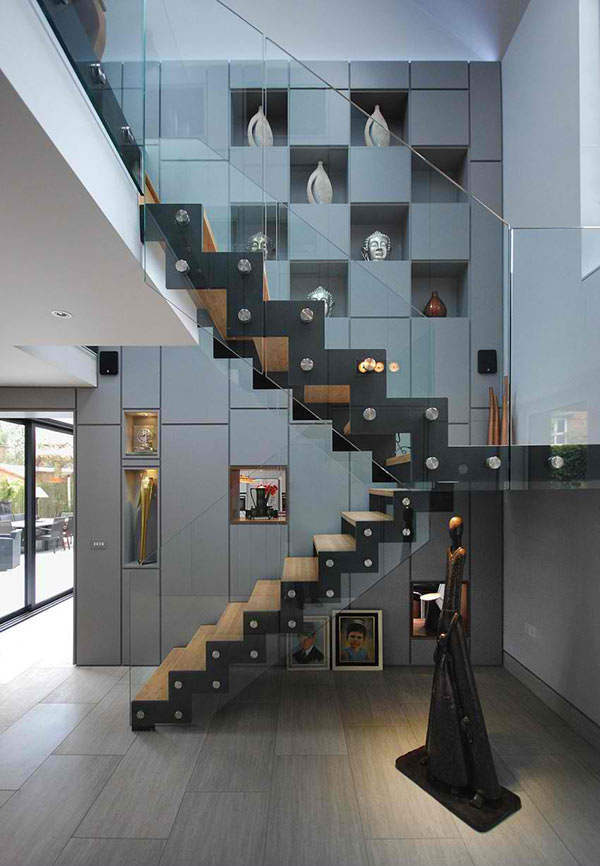 Merrodown: The Black Zinc House in England | Home Design Lover-20