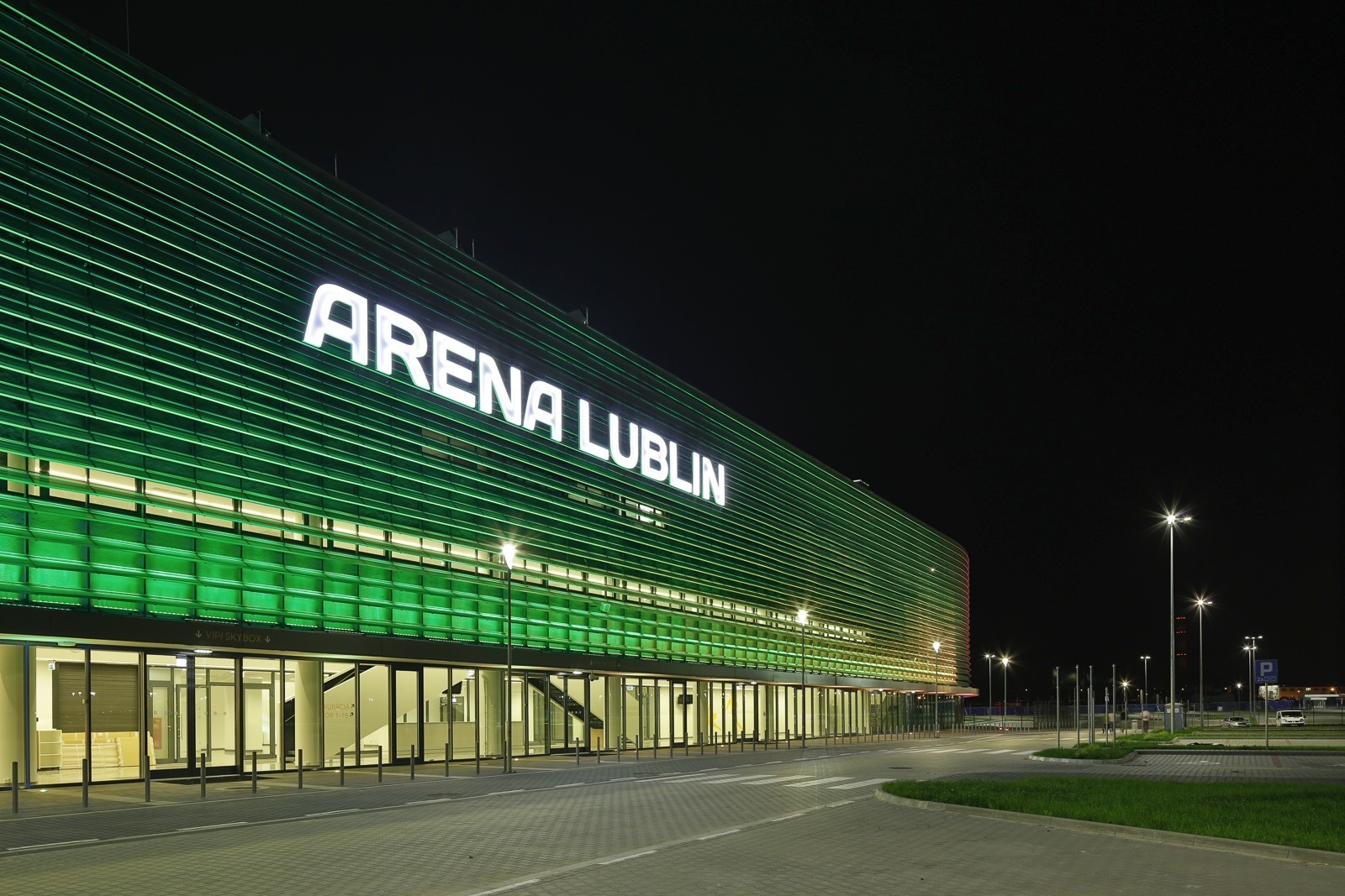 波兰卢布林体育馆,现代功能与视觉冲击的融合-27