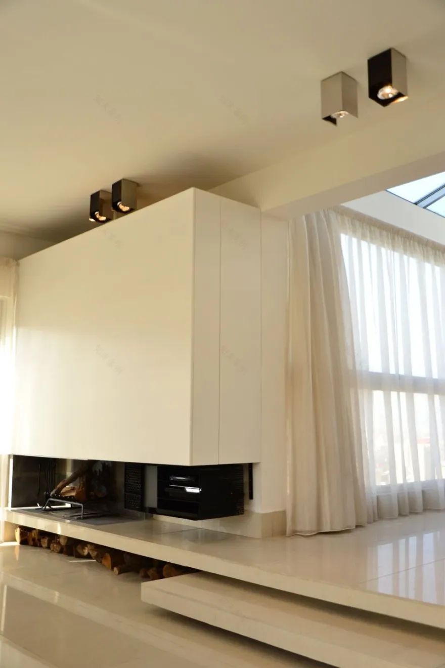 倒置设计,打造绿意盎然的城市公寓-25