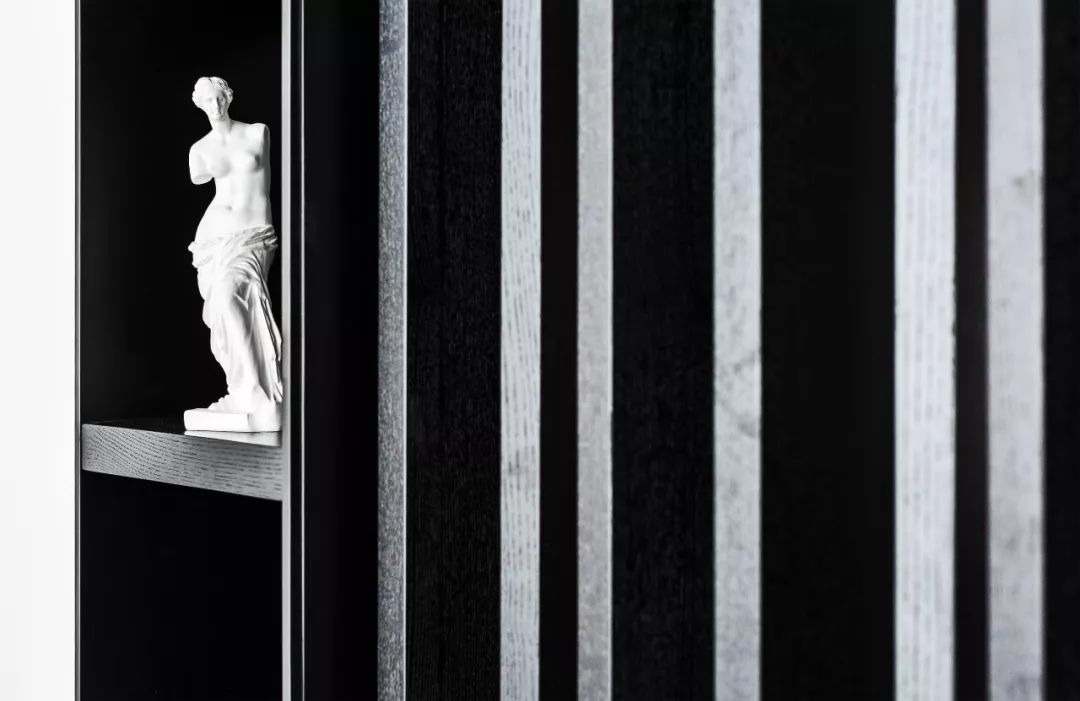 缪茹空间设计打造 150㎡黑白默片家居空间，演绎纯粹与高级-18