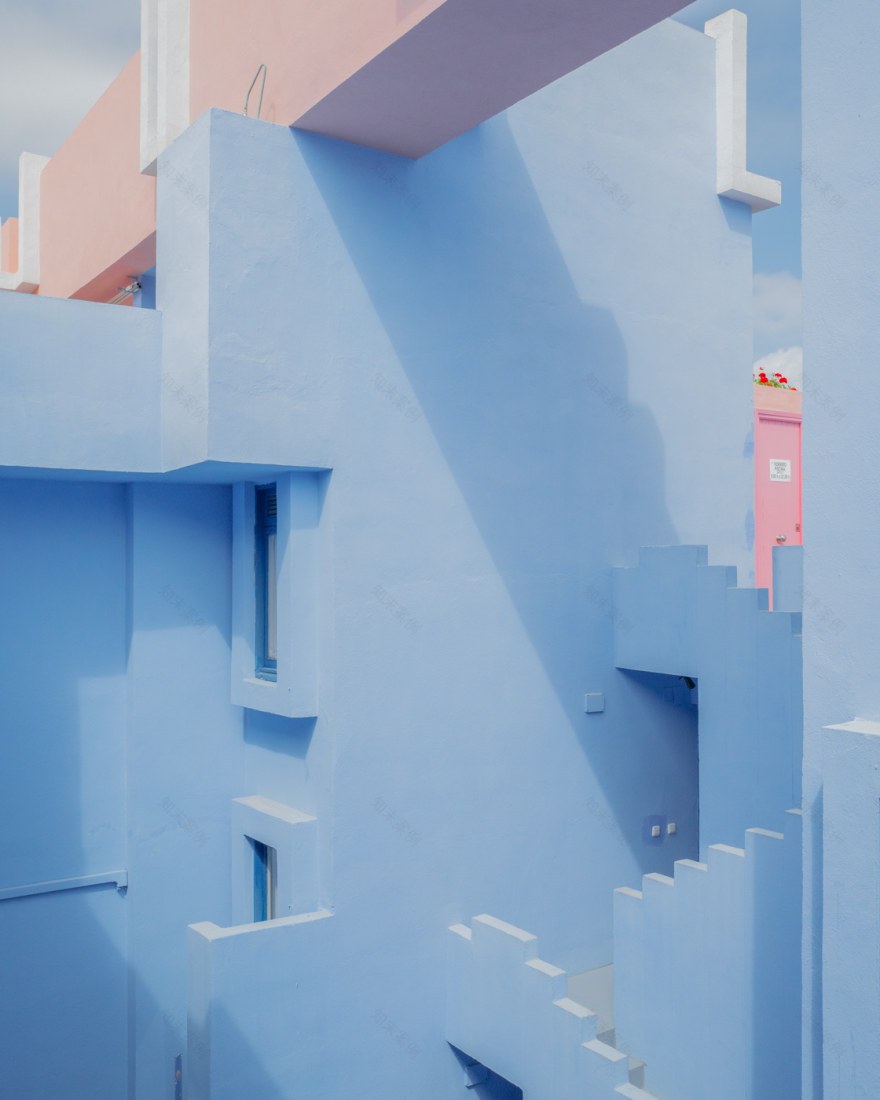 梦幻现代天堂·西班牙卡尔佩的“红墙”-18