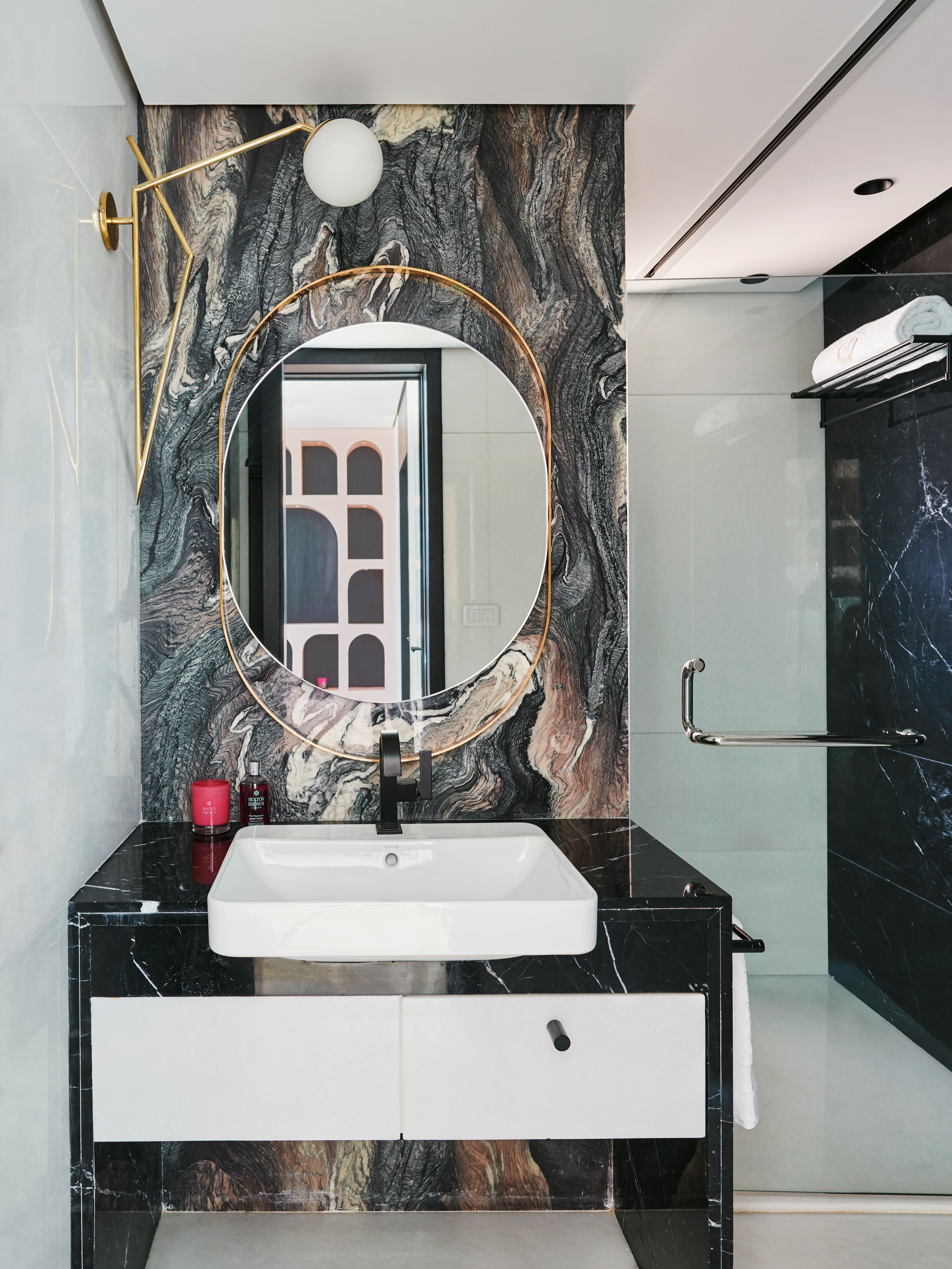 半弧形豪华公寓-19