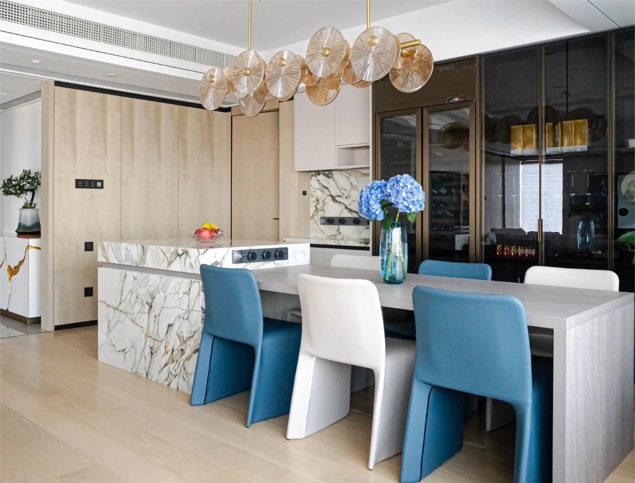 宇文长凝的 330㎡静谧之家丨温馨工作室-24