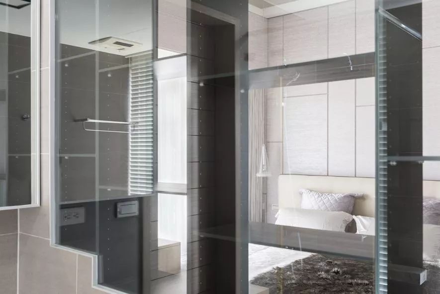 巧妙利用大理石和原木，小平米住宅也能住出大感觉！-26