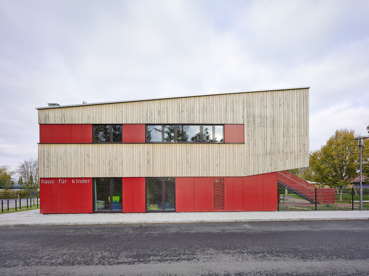 德国吉尔金市幼儿园，互动式空间设计助力儿童成长-35