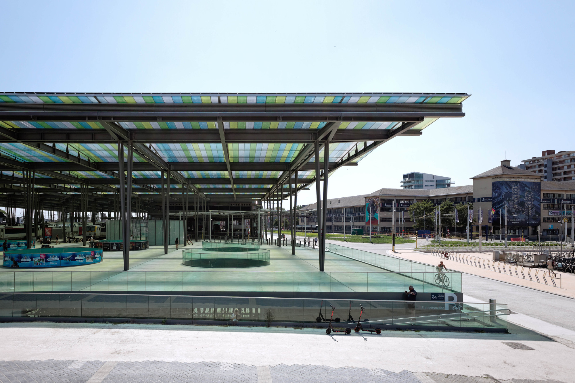 比利时奥斯坦德火车站翻新，海滨交通枢纽焕新颜-22