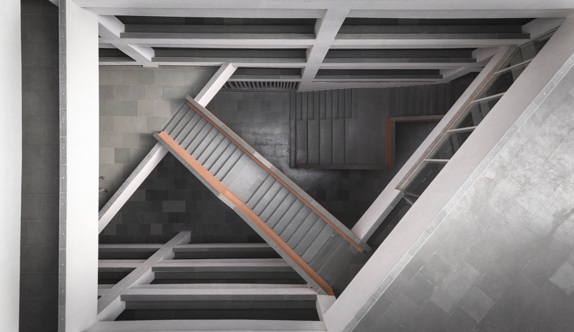 Veermata Jijabai Technological Institute Student Housing / MO-OF-24