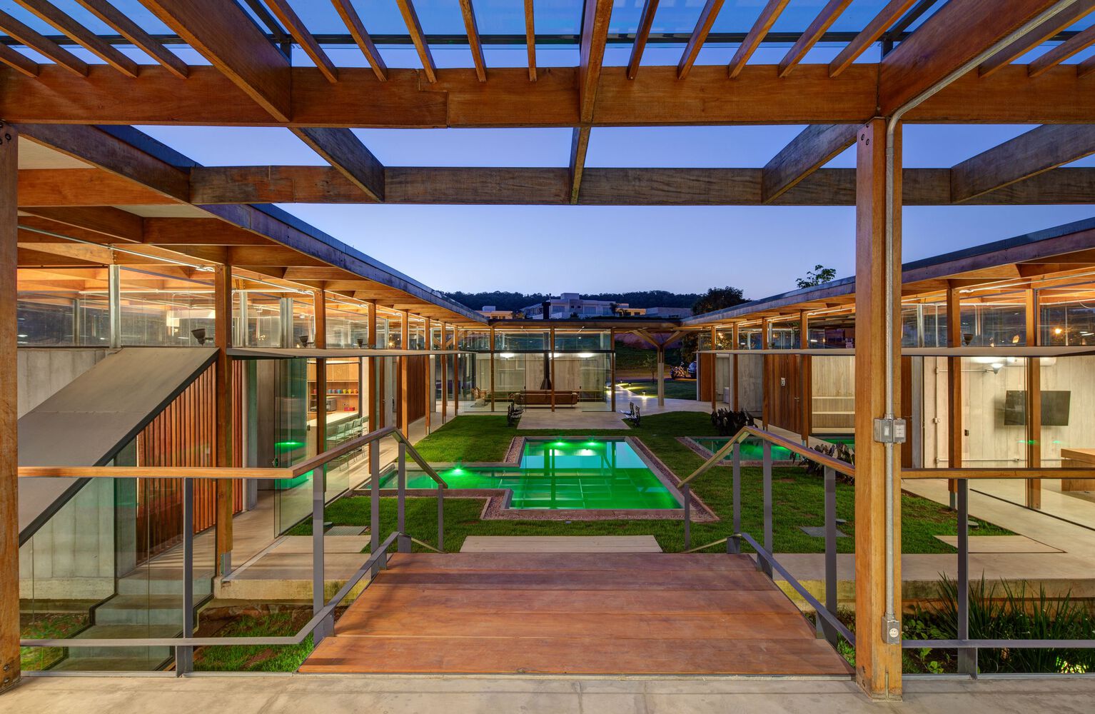 巴西 Serra Azul 住宅丨apiacás Arquitetos-37