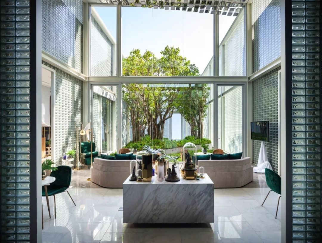 泰国玻璃打造的售楼中心-8