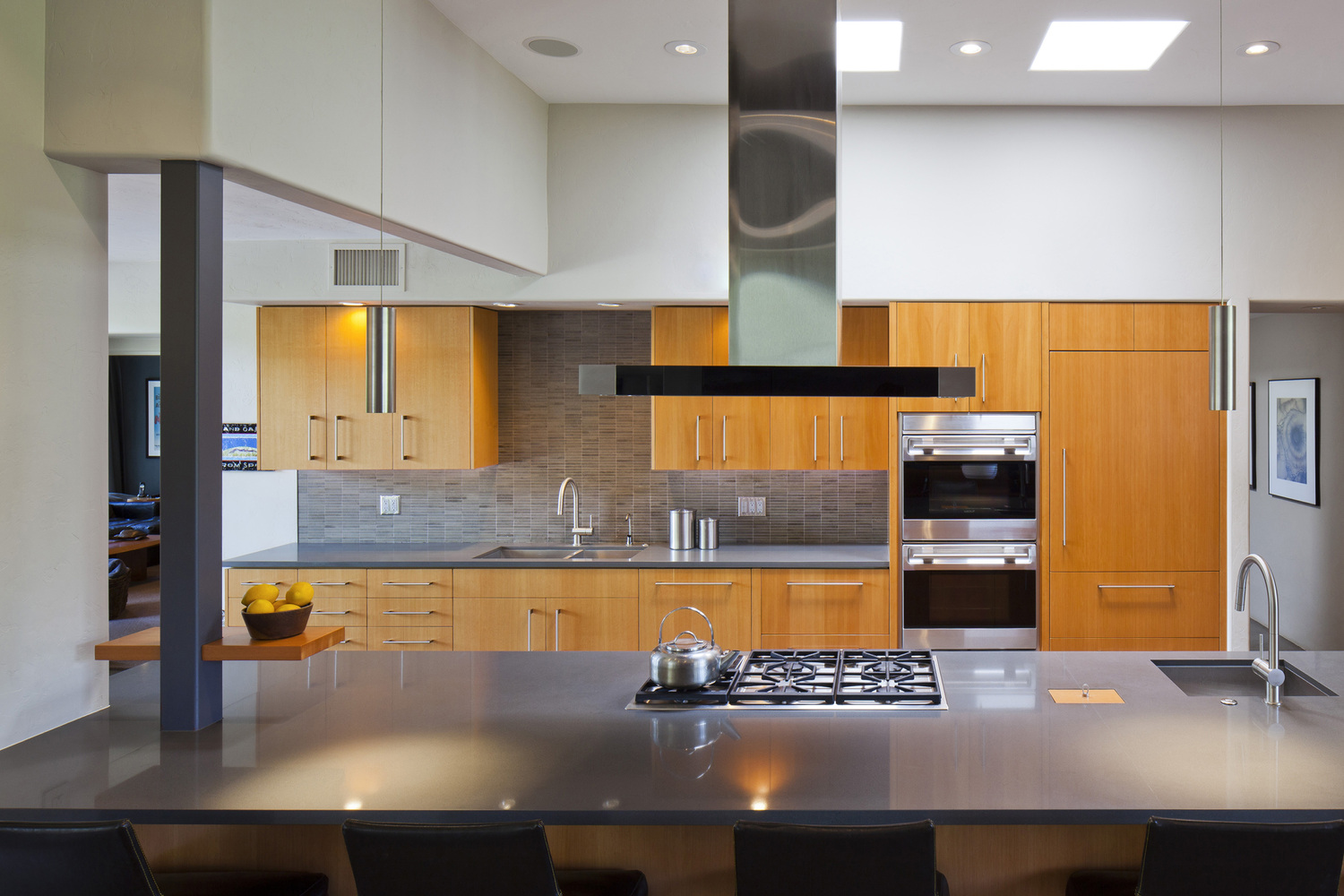 绿意盎然 | 美国沙漠中的现代翻修住宅-24