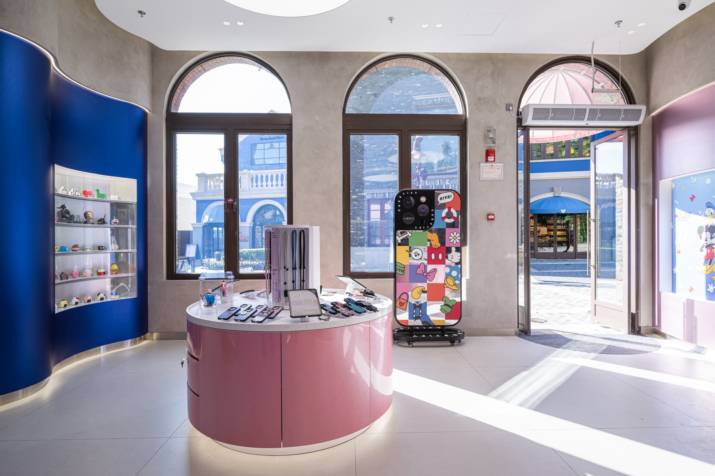 CASETiFY STUDiO迪士尼小镇店丨中国上海丨hcreates(设计总监Hannah Churchill等)-39