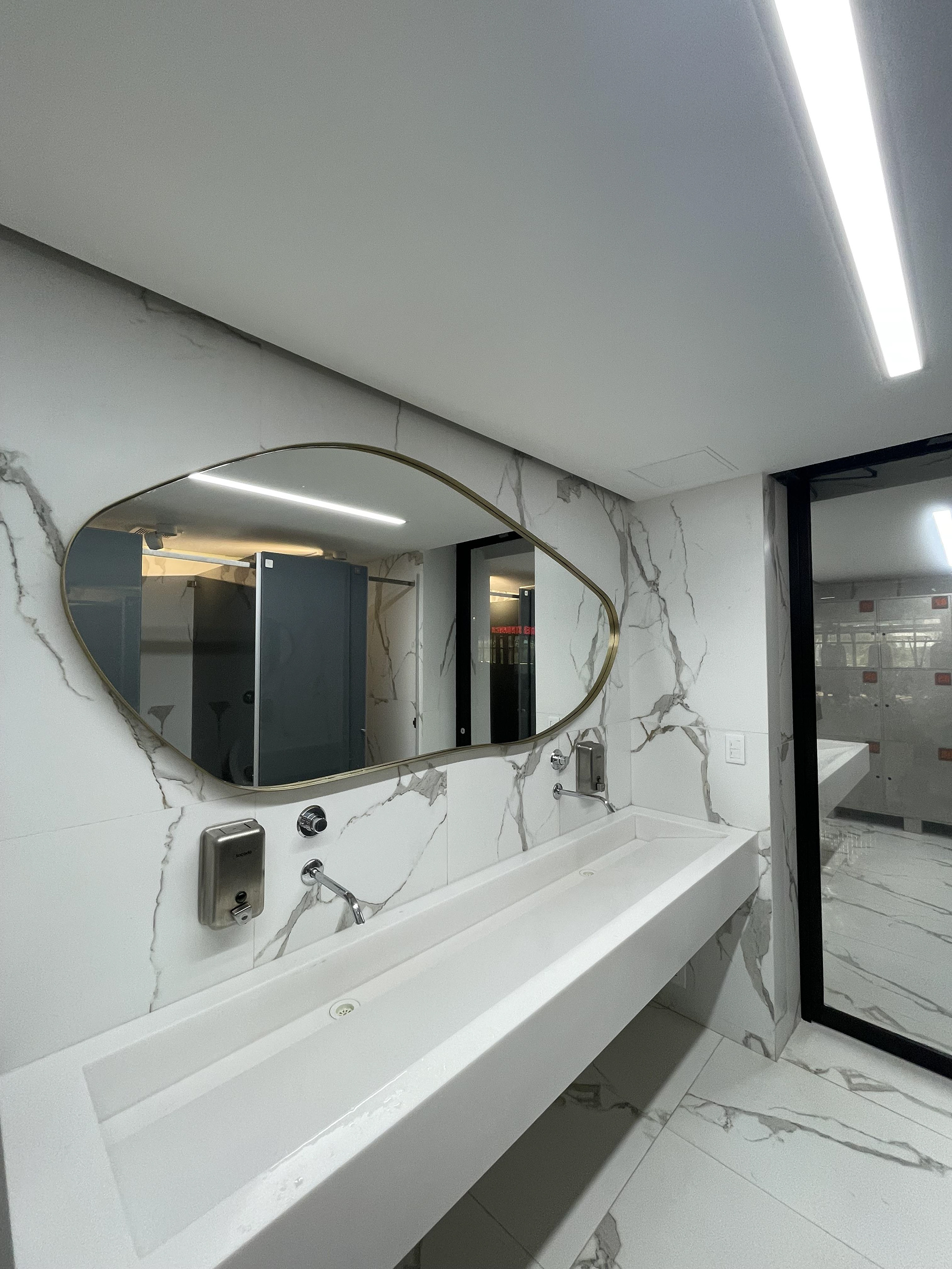 Carmina - Mirror Design-90