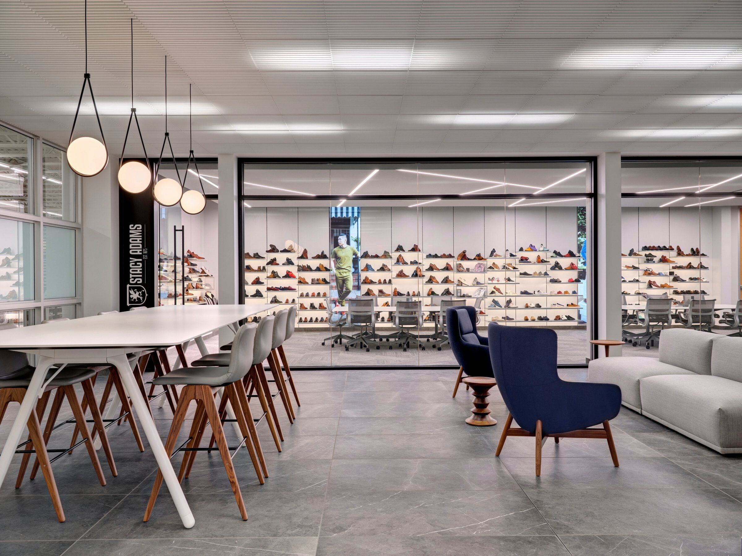 Weyco Group 总部办公空间设计丨美国威斯康星丨HGA-9