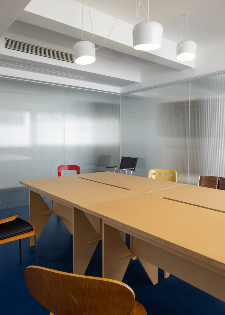 Heyi office 丨中国广州丨偏离空间设计-42