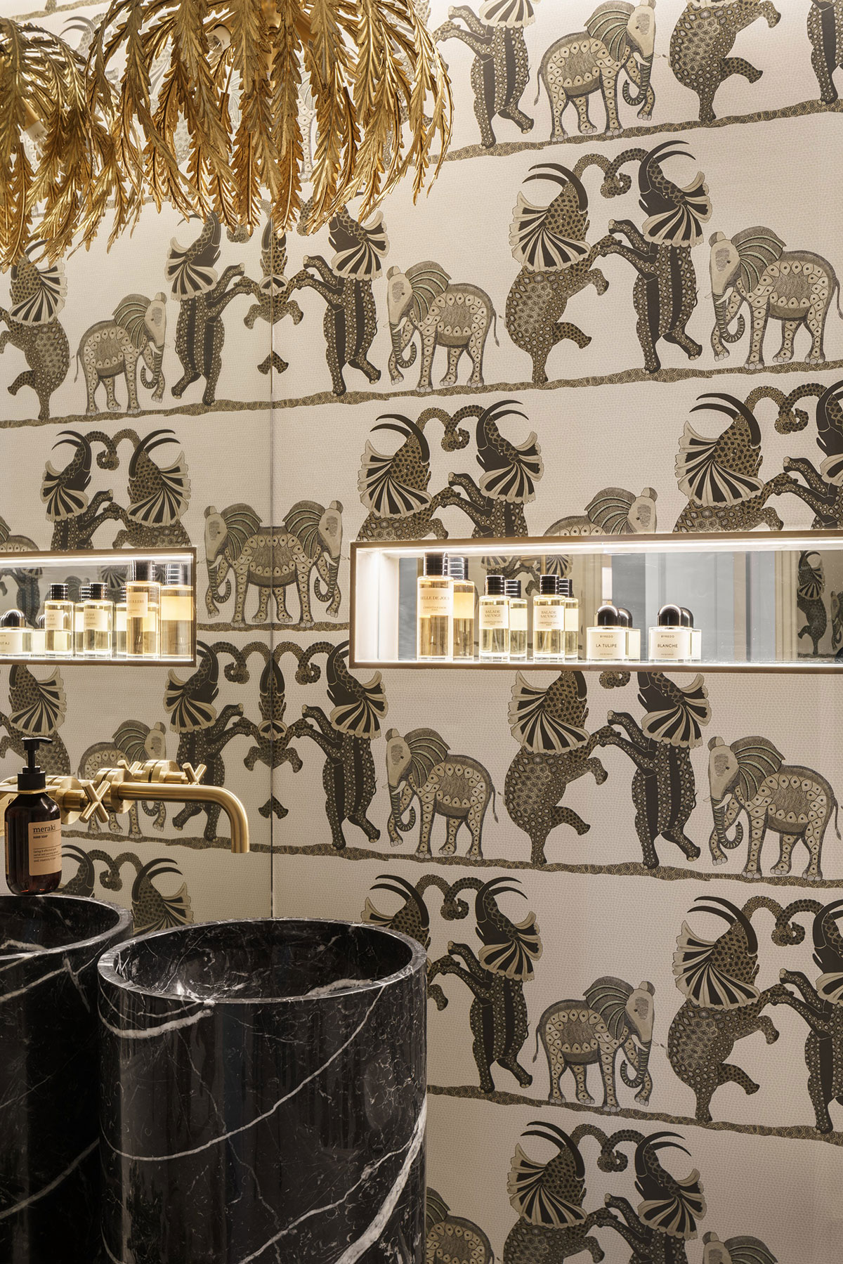 伦敦时尚博主优雅公寓设计中的魅力点缀-12