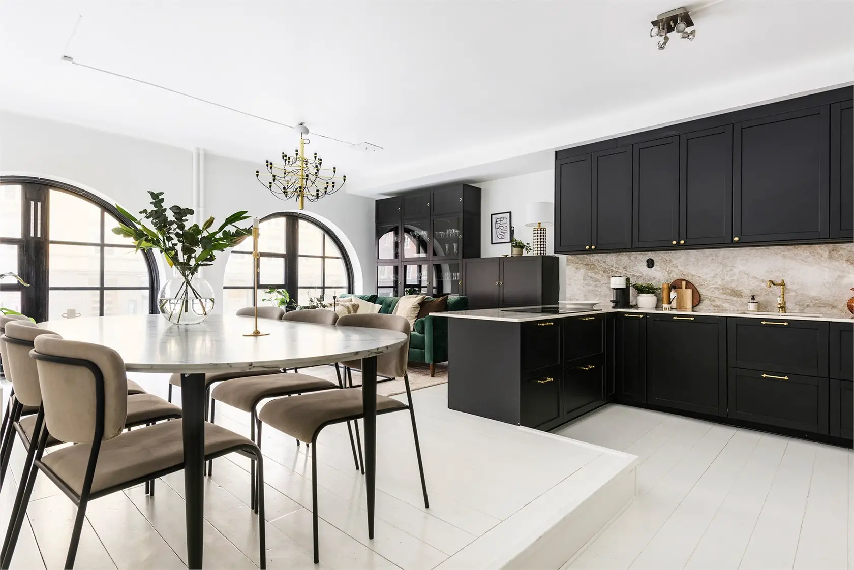 "斯德哥尔摩独特拱窗现代公寓设计"-2