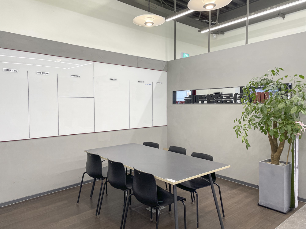 现代高级 85 平办公空间设计-10