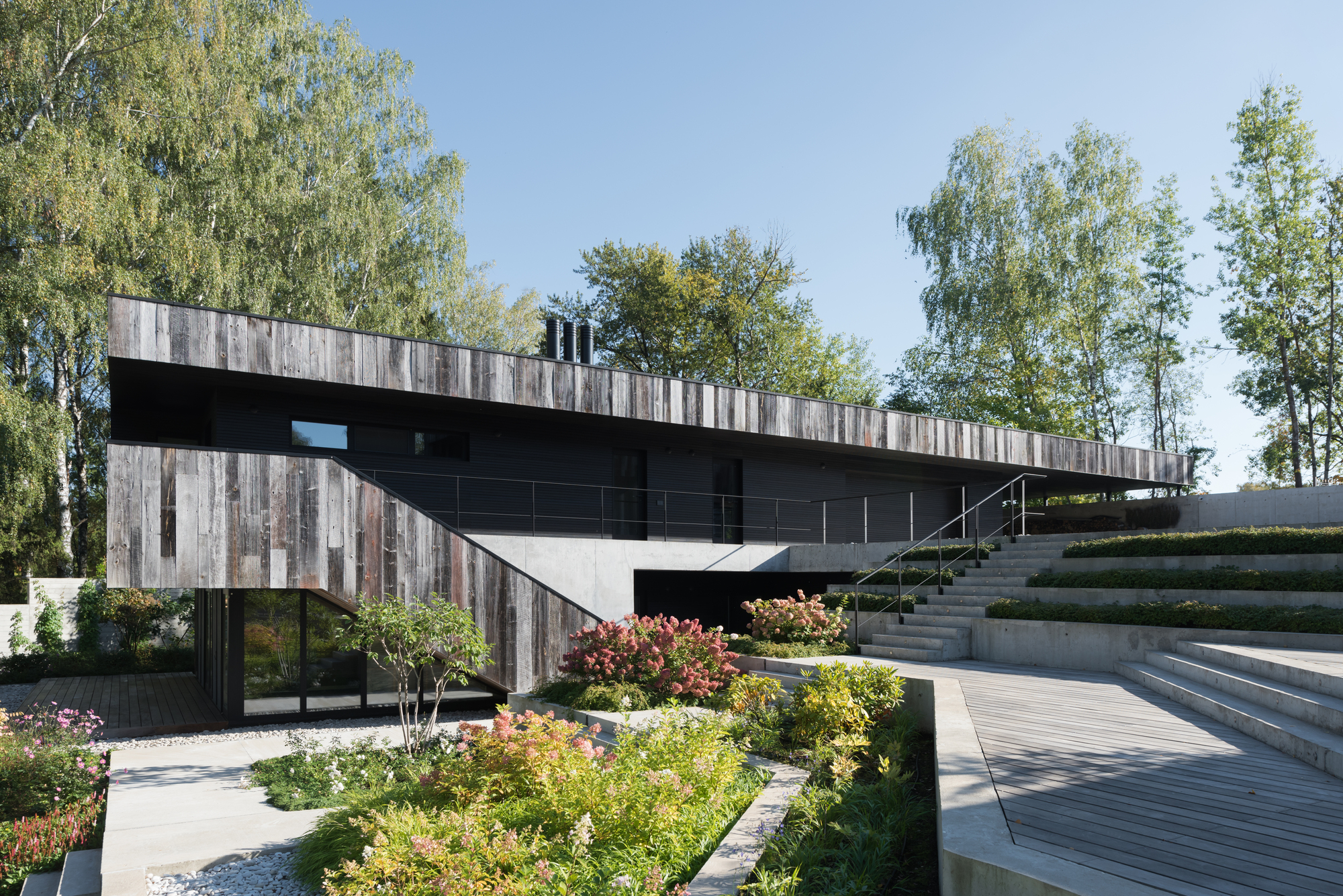 水库边的乡村别墅-15