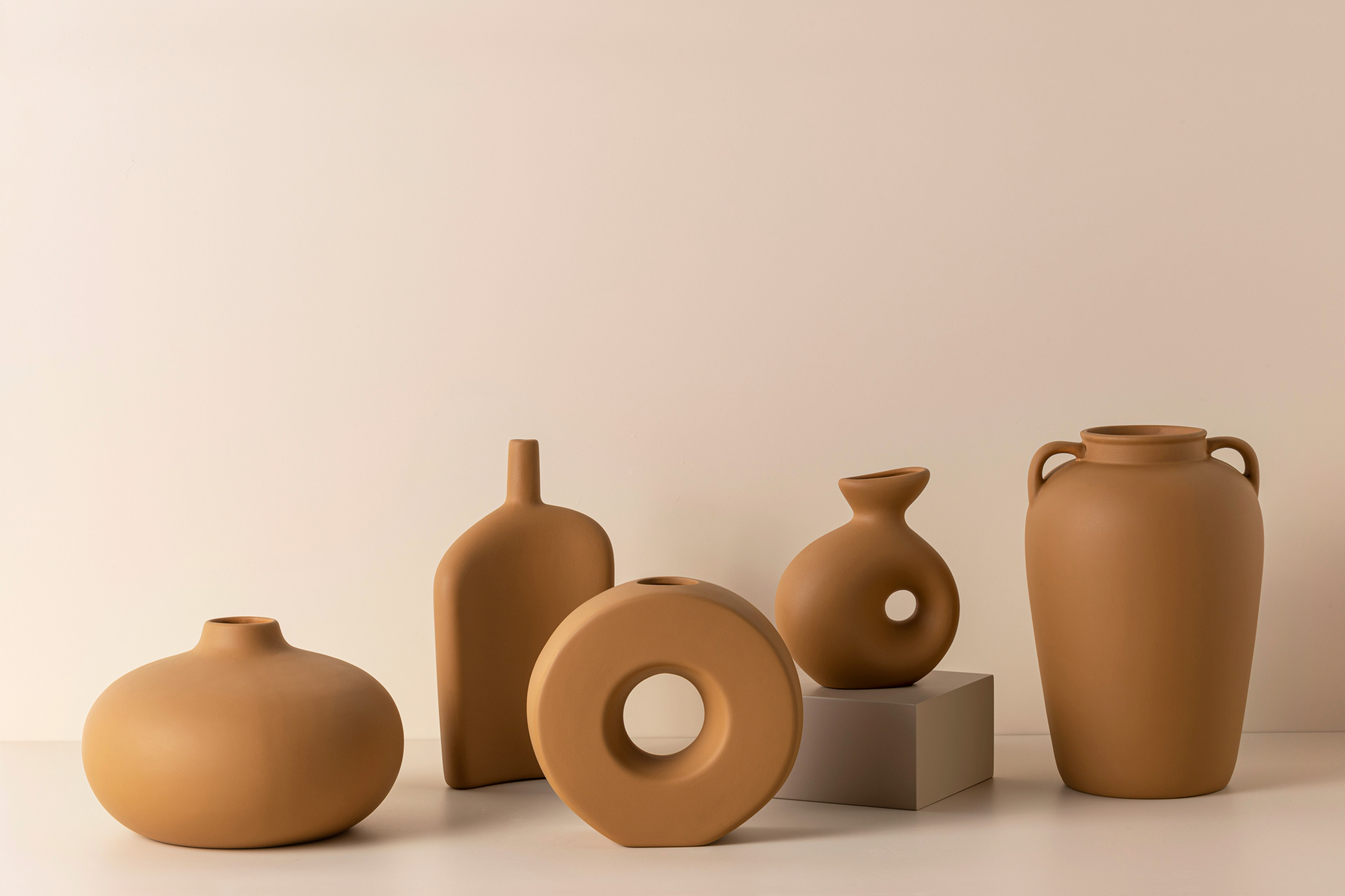 Decorative Vases-Set Design&Styling for Vivense-12