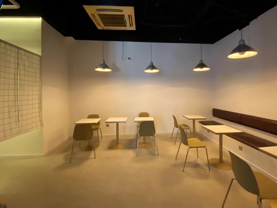 疫情下的实体救赎——精酿社区客厅“啤气”空间重生-29