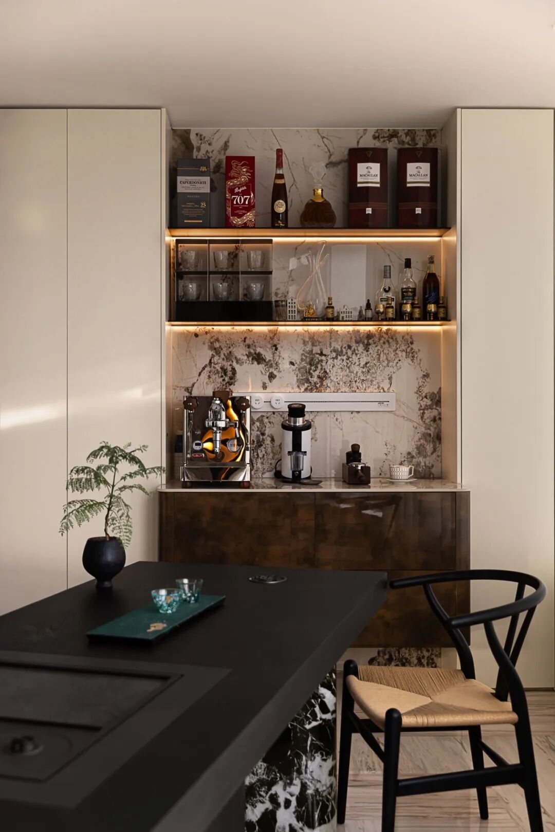 江景流动处，生活悄然盛放—重塑228㎡徐汇滨江宝能公馆游艇大宅的光与序-58