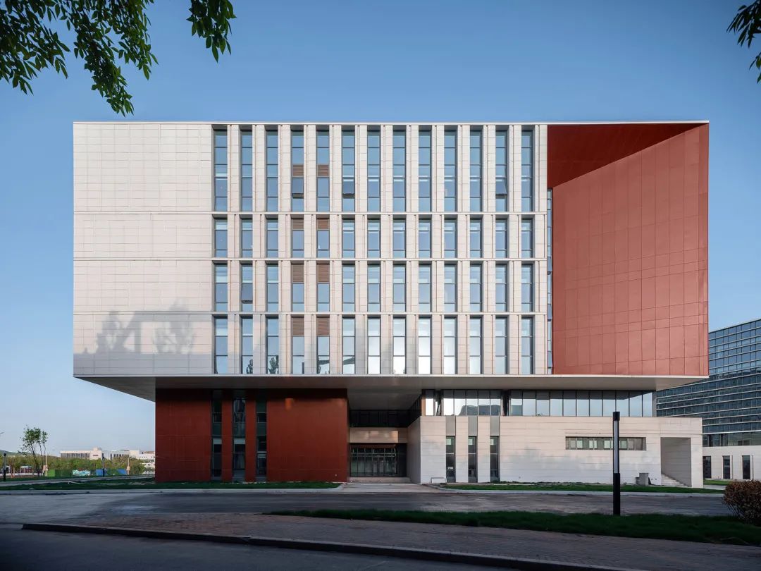 齐鲁工业大学轻工实验实训中心建筑方案设计丨中国济南丨同圆设计集团有限公司-35