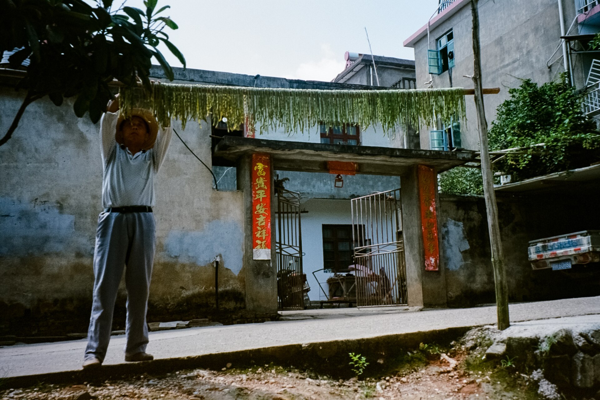 Inside a ceramic artist’s residence to Jingdezhen, China-16