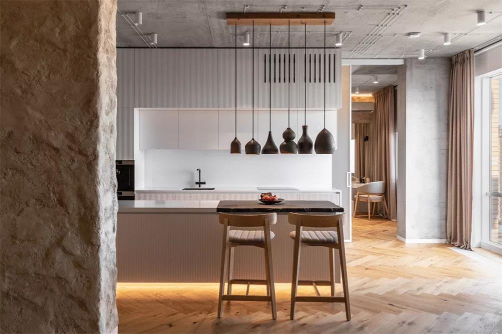 粗犷与精致完美融合的侘寂风公寓设计（Mazanka公寓）丨乌克兰基辅-14