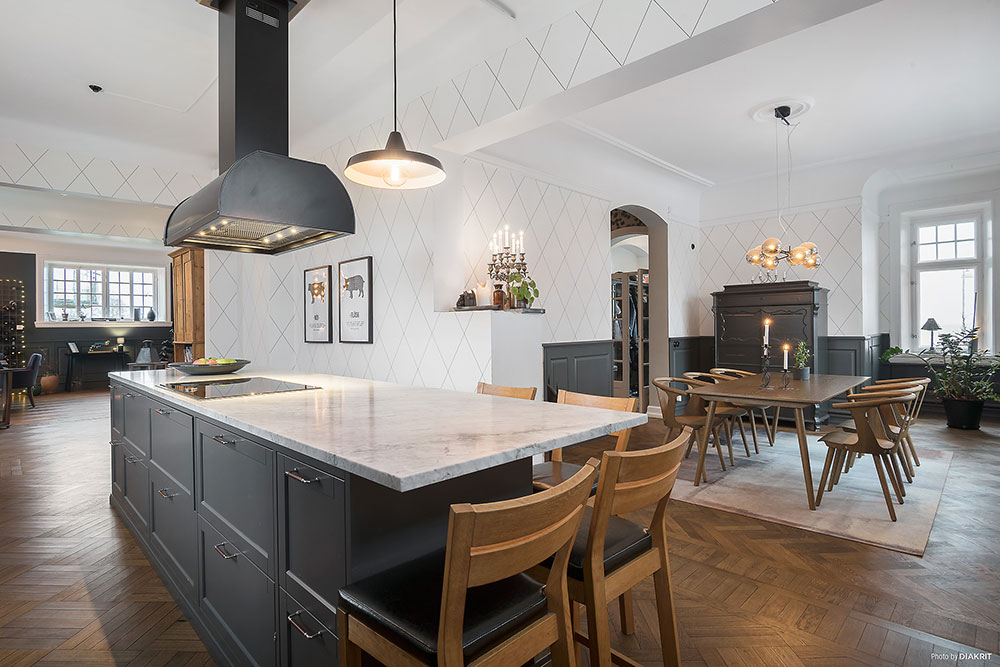 瑞典海岸线上的 Art Nouveau 风格历史别墅-8