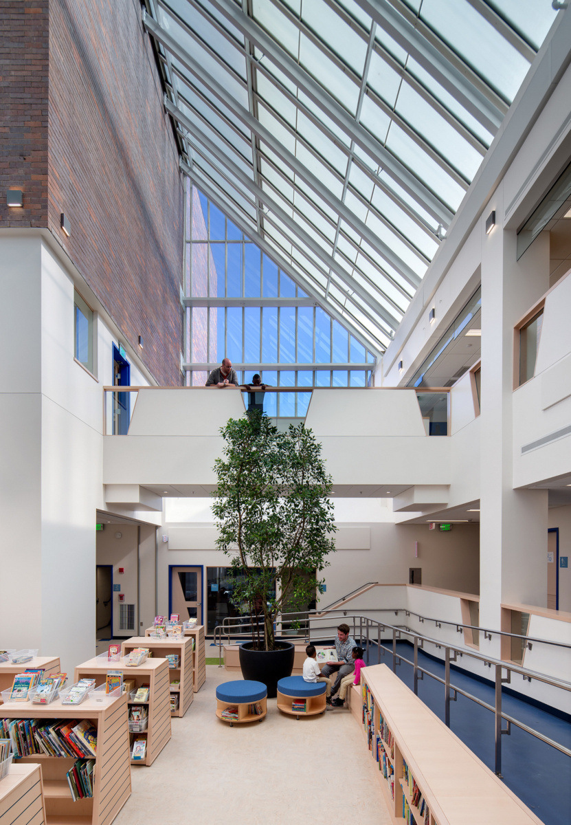 布里奇波士顿特许学校-11