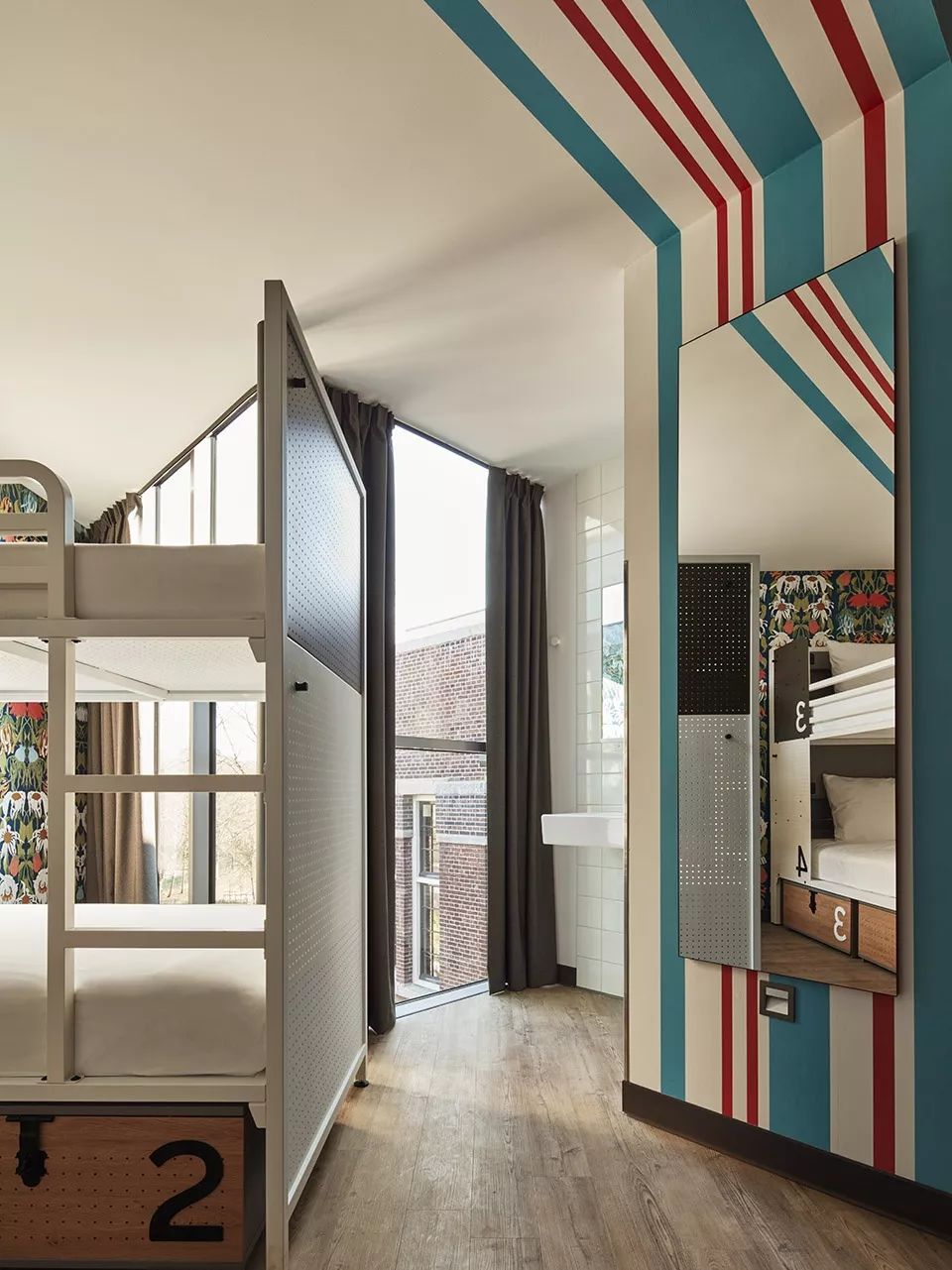 阿姆斯特丹 Generator 青年旅社 | 历史建筑中的艺术空间-22