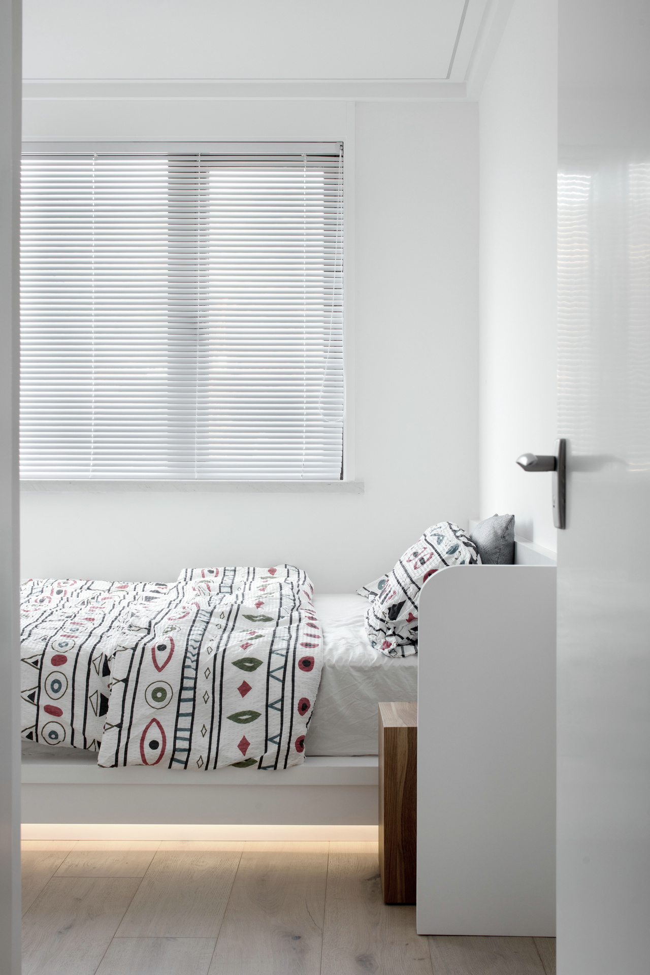 温州立体城私宅 | 白色纯净空间,释放生活压力-57