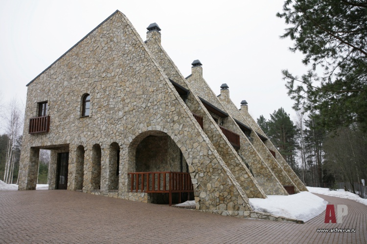 伏尔加河畔诺曼底风格招待所丨Литуринский Игорь,Леост Ронан-6