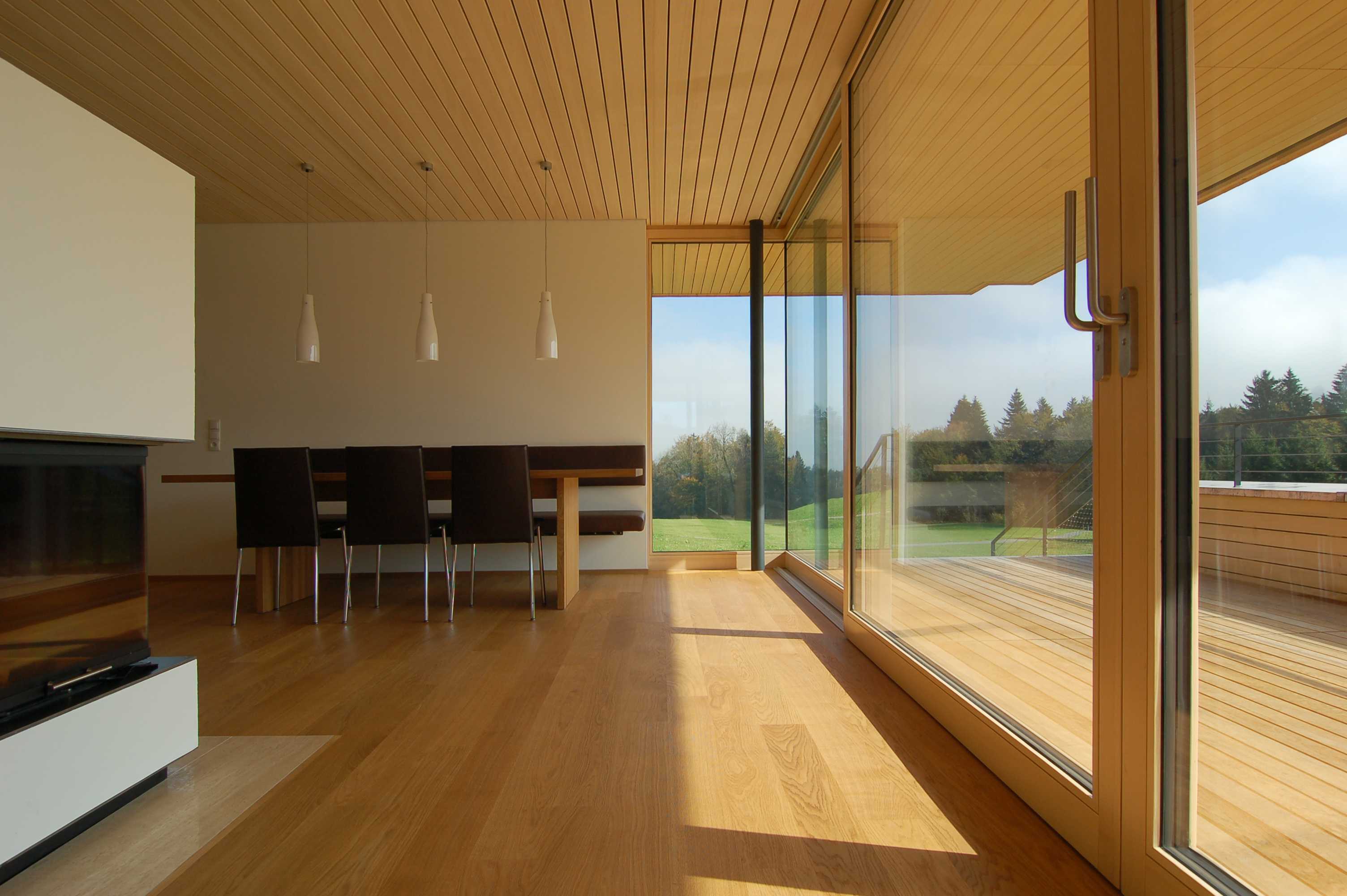 乡间白色松木住宅,融入自然的现代设计-7