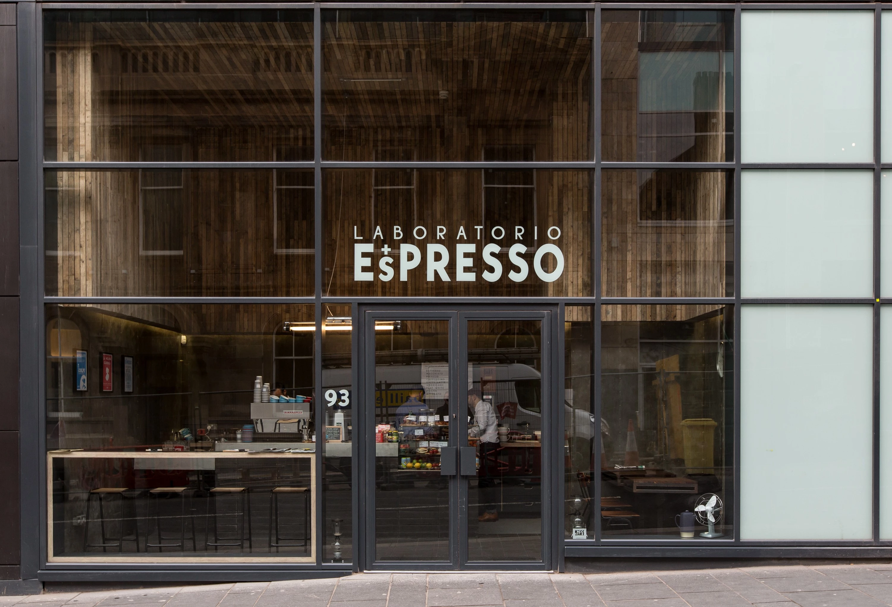 苏格兰小街咖啡馆的再生设计-9