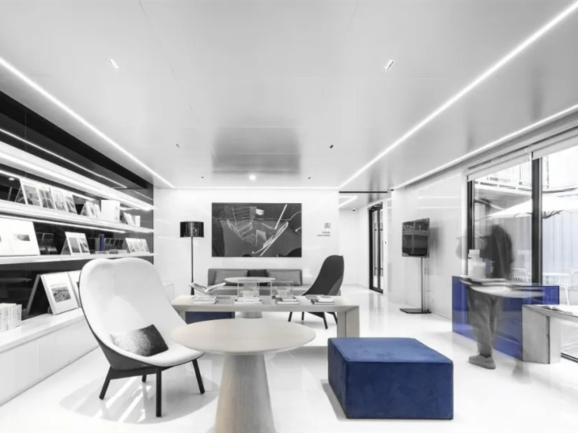 石家庄集装箱改造的办公空间-3