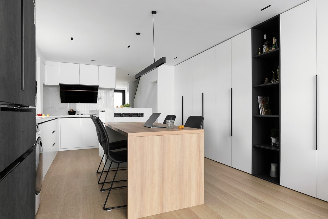 极致黑白灰 loft公寓设计丨中国上海丨上海鸿鹄设计-13