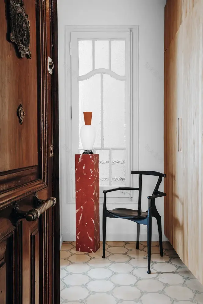 巴塞罗那时尚博主公寓的混搭风格设计-9