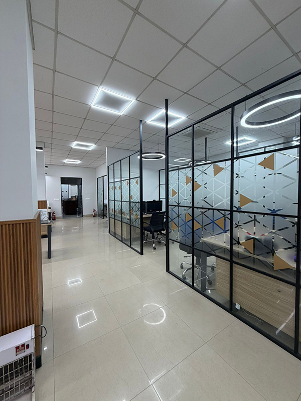 Minimalistic Office Interiors-10