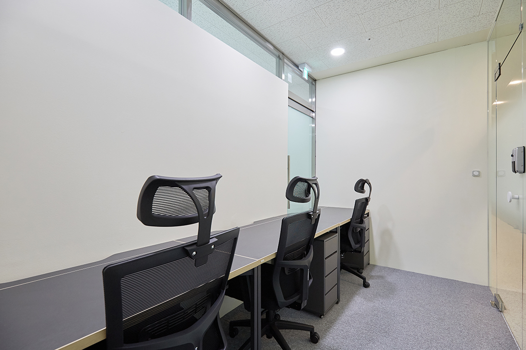 现代简约共享办公空间设计——120 平米的工作盒子-24