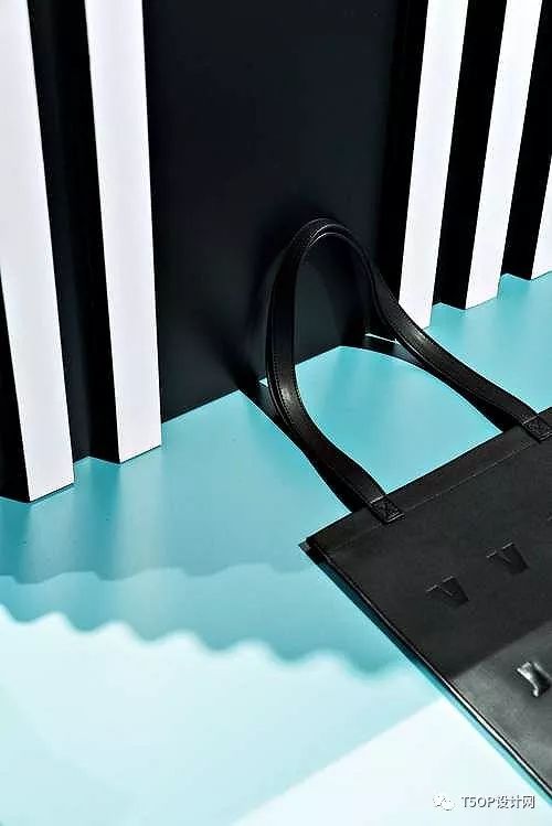 色彩与廓形 · VVNK 装置艺术空间 | Zinovatnaya-20