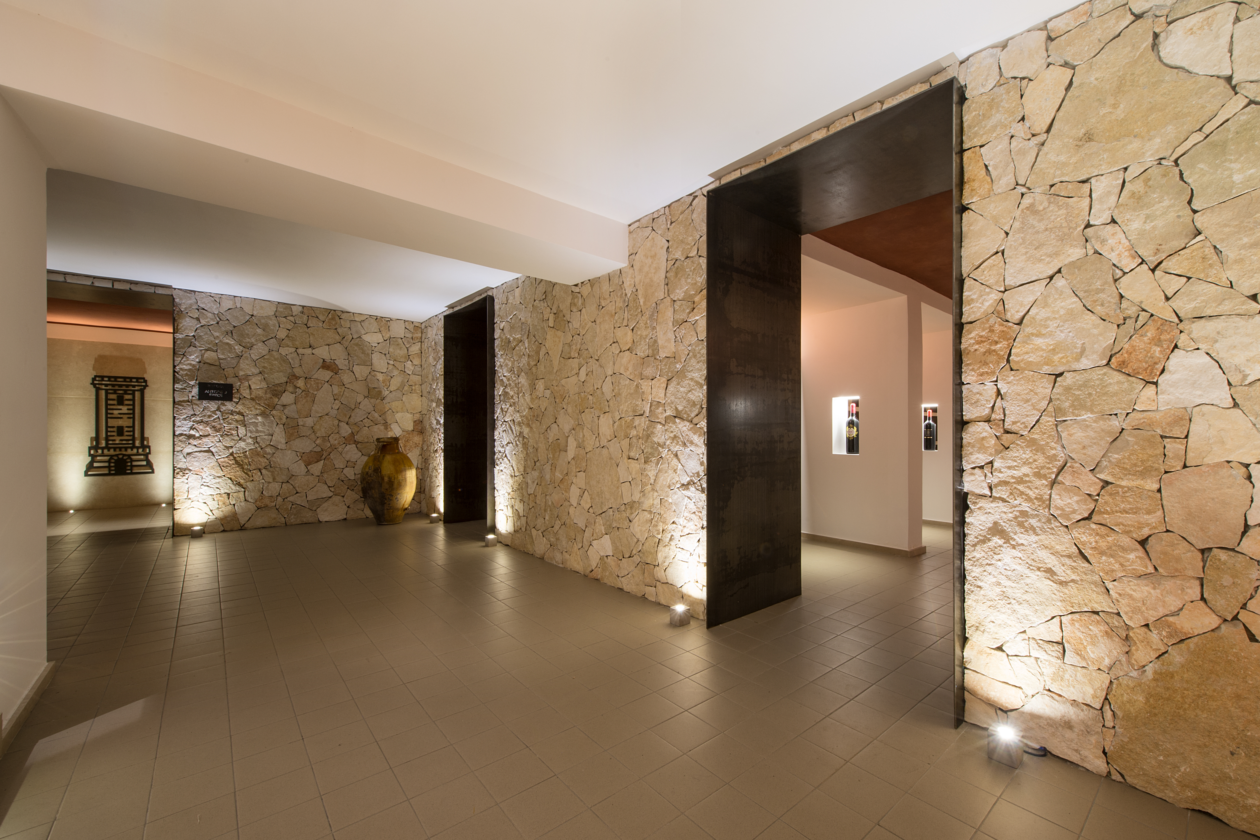 古堡酒窖的现代复兴丨意大利莱切-9