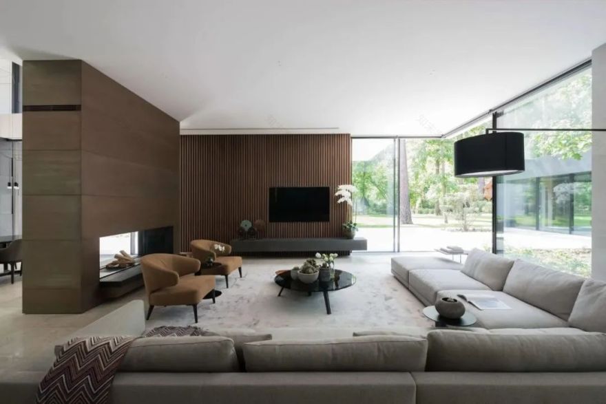 莫斯科郊区别墅,极简美学与自然融合的典范-35