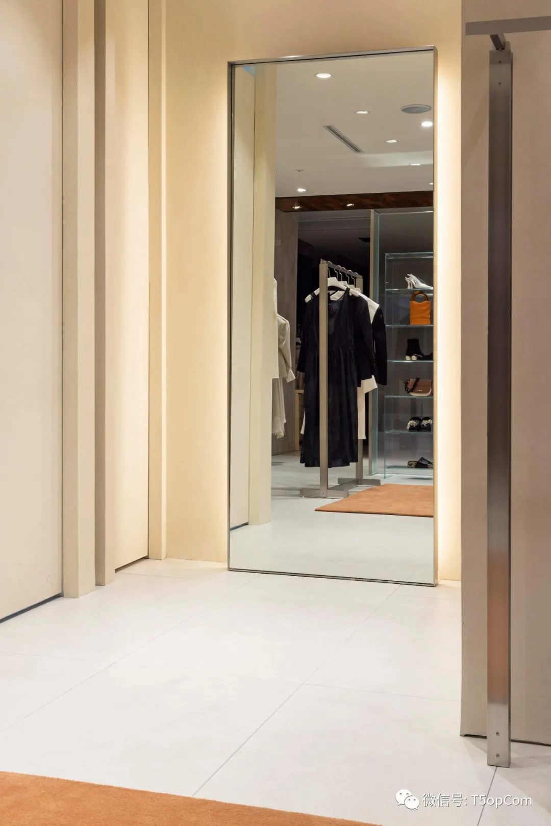 首尔 37 平方小型女装店 1423 Naive Water丨韩国首尔-23