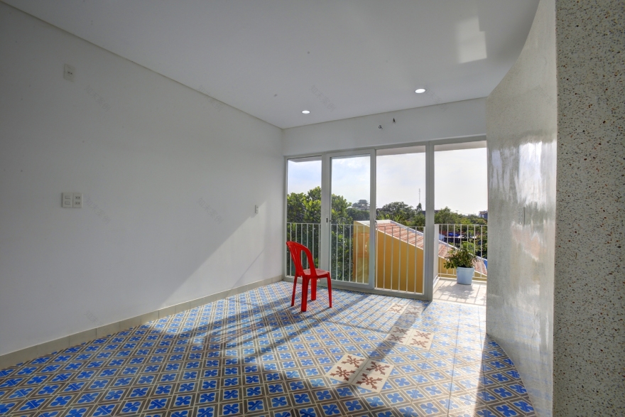 越南胡志明市郊区的现代家庭住宅-56