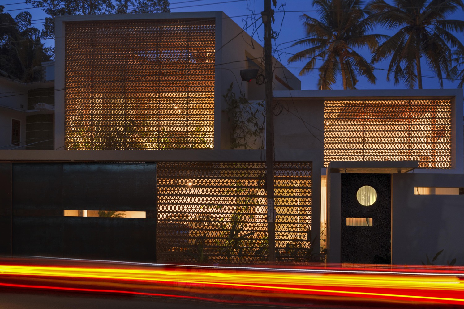 印度 Kottayam 的“浮动色彩”住宅丨Mindspark Architects-38