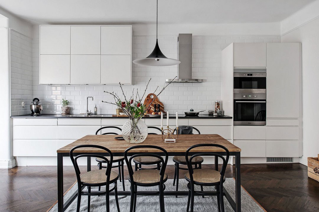 瑞典年轻家庭蓝橙公寓，呈现温馨海洋风格-11